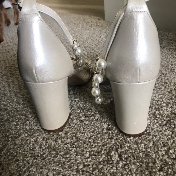 White hand made heels - Picture 2 of 3